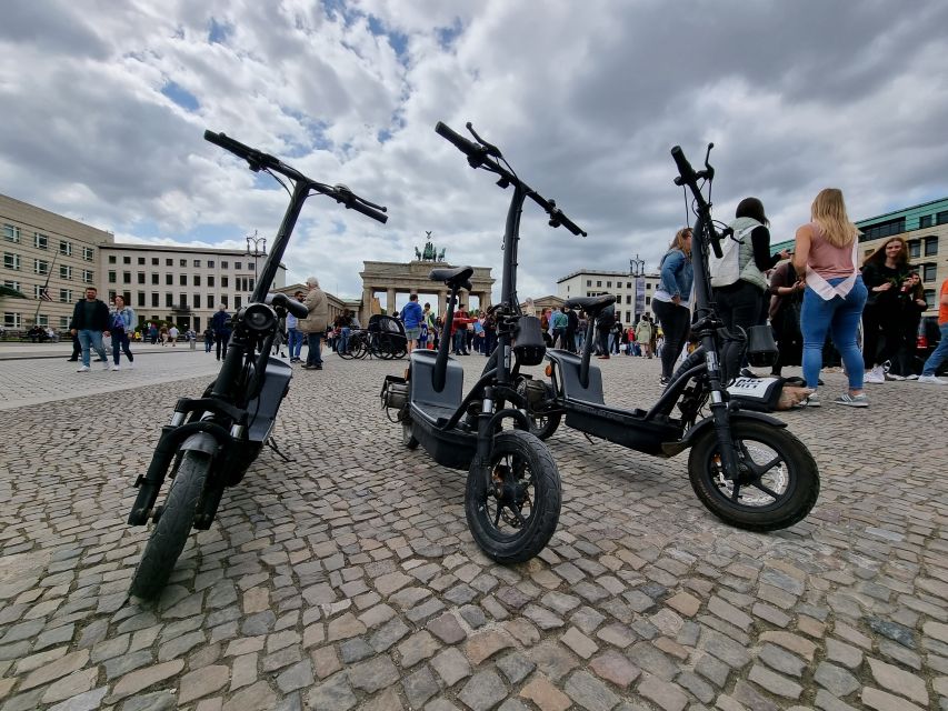 2-H Berlin: Top Sights Guided E-Scooter Tour - The Spree, parks, and the gold Victory Column