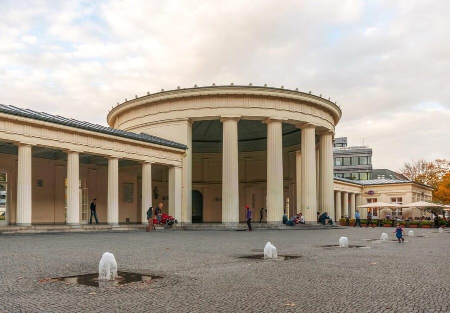 Aachen classic walking tour - City Hall and the making of a European capital