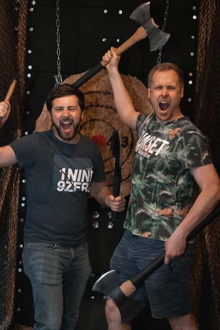 AXE THROWING & CRAFT BEER EXPERIENCE IN COLOGNE - The First Few Throws: Safety Before Skill