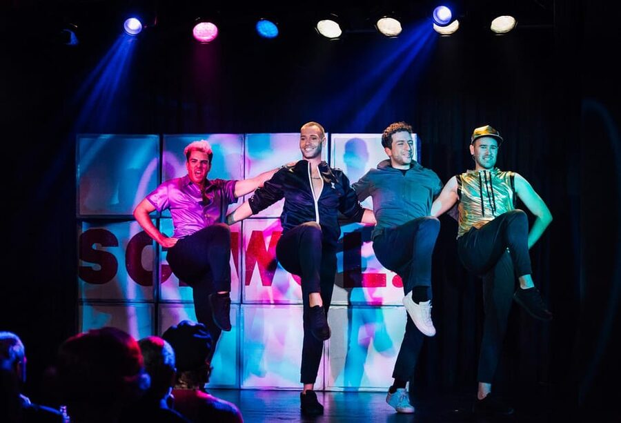 Berlin: BKA Theater "Operetta for two gay tenors" - Humor with a real emotional center