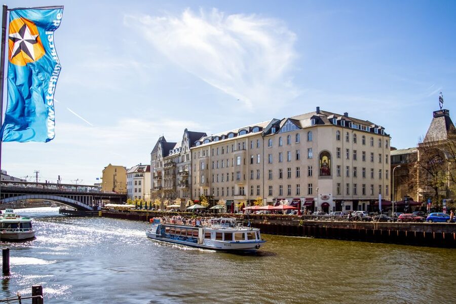 Berlin: Boat Tour Along the River Spree - Who should book this Spree cruise?