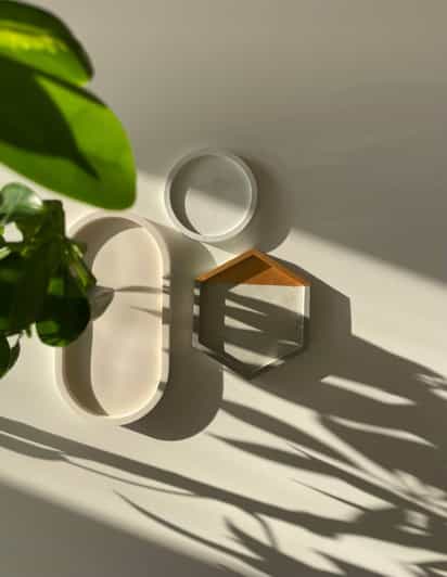 Berlin: Casting Workshop with Natural Materials - Working with trays, colors, and powder