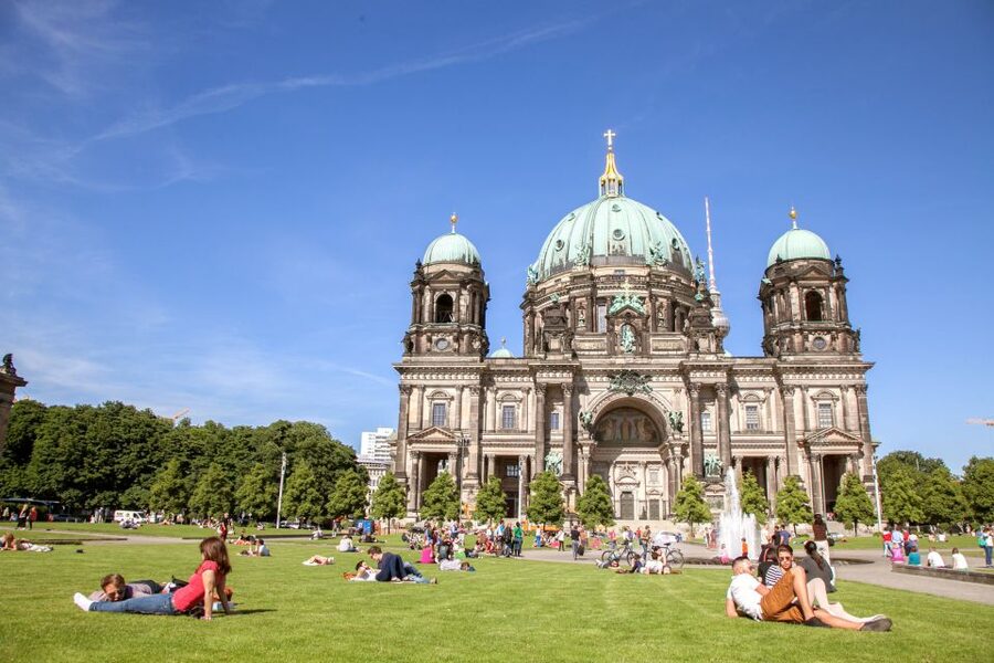 Berlin: City Center Walking Tour - Unter den Linden, Berlin’s grand central avenue