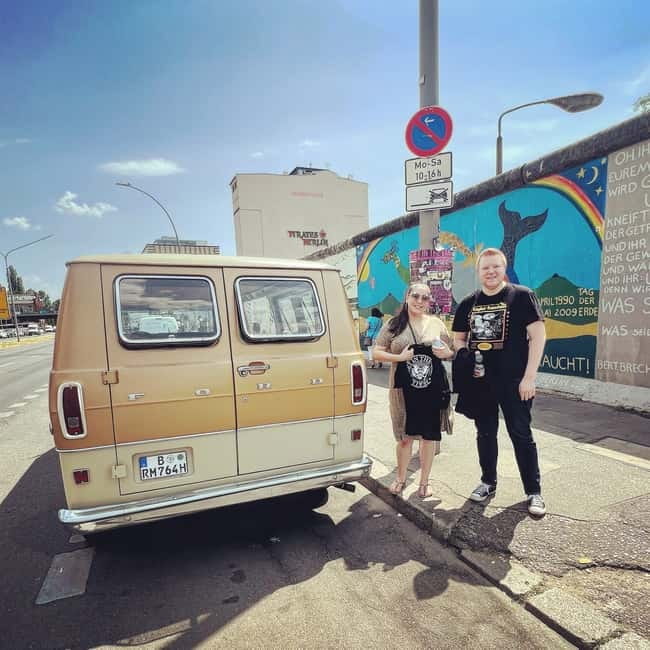 Berlin: DIY & Subculture Sightseeing in a 1972 Ford Van! - Key points at a glance