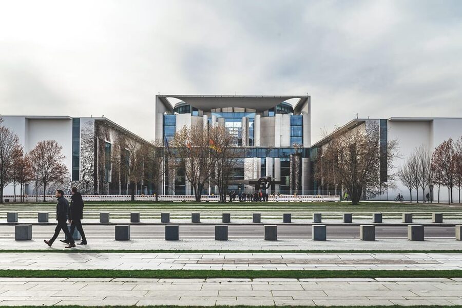 Berlin: Guided Walking Tour around the Reichstag - Bundestag administration and Jakob-Kaiser-Haus