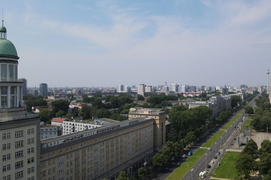 Berlin: Karl-Marx-Allee 2-Hour Tour - Who should book this Berlin walk?