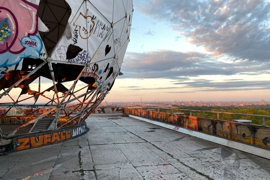 Berlin: Listening Station Teufelsberg Tour with Transfer - Why Teufelsberg feels unlike central Berlin