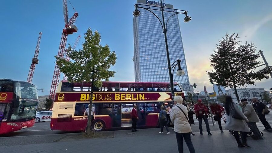 Berlin: Live-Guided Evening Sightseeing Tour by Open-top Bus - Is $35 good value for 75 minutes?