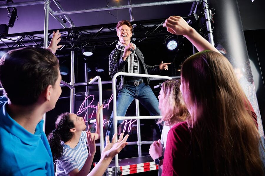 Berlin: Madame Tussauds Happy Hour Ticket - Meeting football heroes and sports legends
