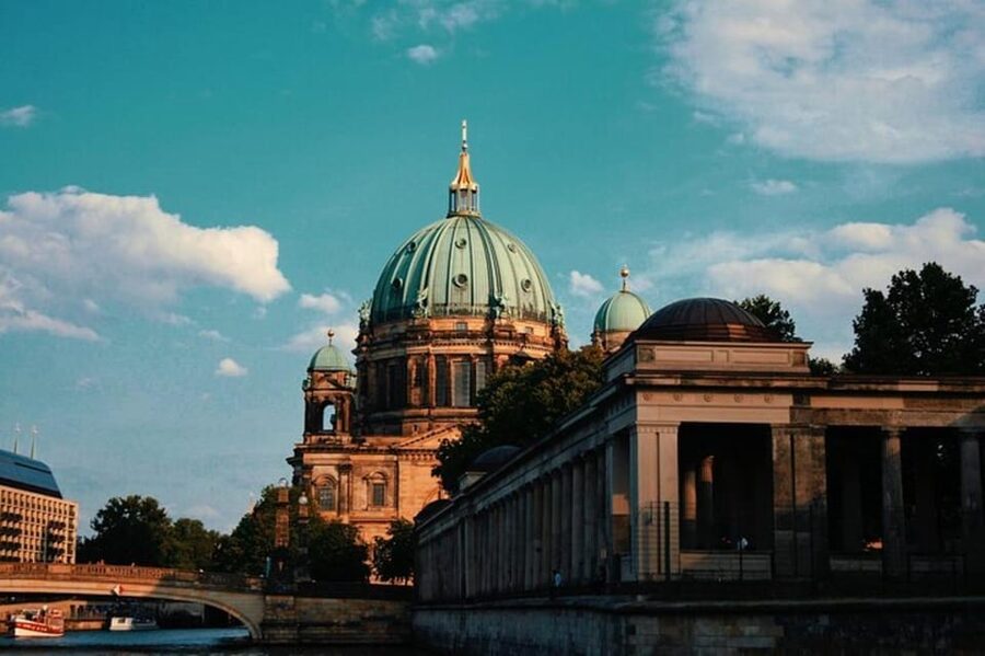 Berlin : Must-see attractions Walking Tour - Key points at a glance