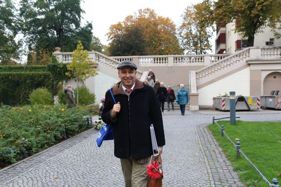 Berlin: Neukölln Walking Tour - Is $70 good value for a private 90-minute walk?