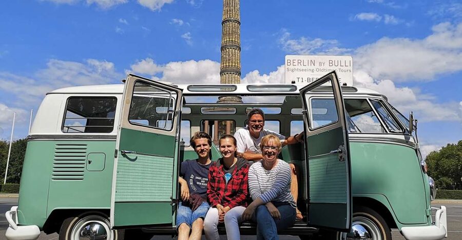 Berlin: Private Sightseeing Tour in Iconic Oldtimer VW Bus - Why a VW Samba changes the Berlin sightseeing experience
