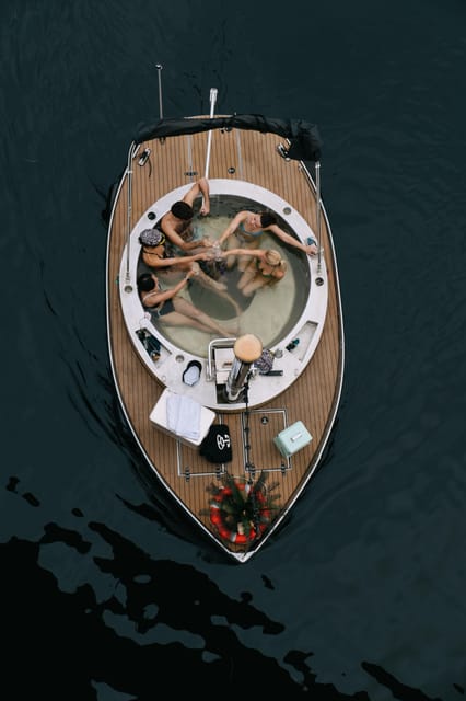 Berlin: Self-drive hot tub boat experience - Keeping the water warm with the wood stove