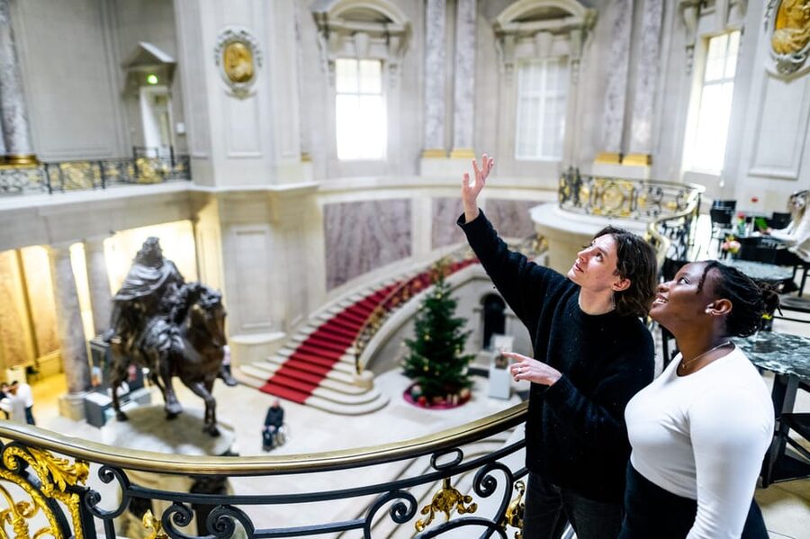 Berlin: WelcomeCard All Inclusive - The guide and QR code matter