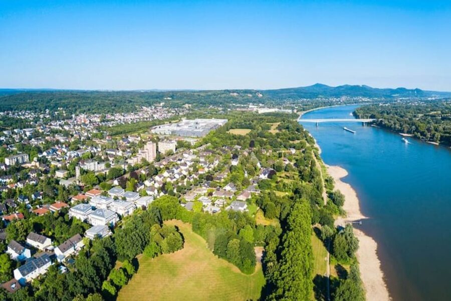 Bonn : Private Walking Tour With A Guide ( Private Tour ) - Food advice and local orientation