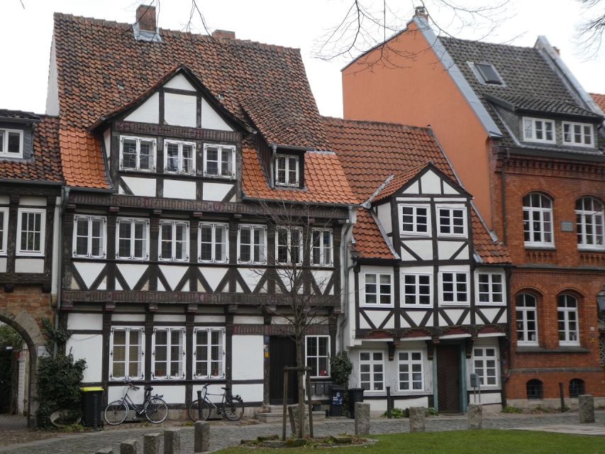 Braunschweig: Private City Walking Tour with Certified Guide - Altstadtmarkt and the Hanseatic Old Town