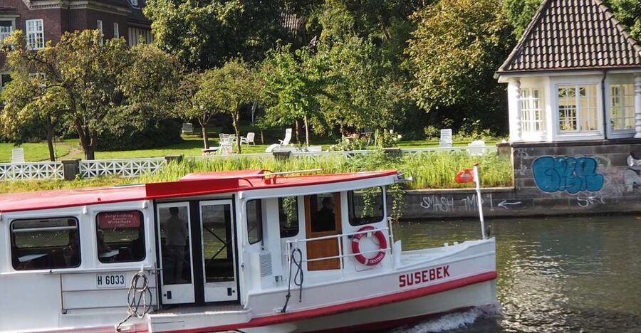 Celebs, Waterfronts and Nature Cycle Tour - Why cycling Hamburg’s Alster works so well