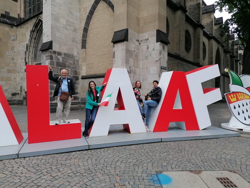 Cologne classic walking tour - The cathedral, Town Hall, and medieval Cologne