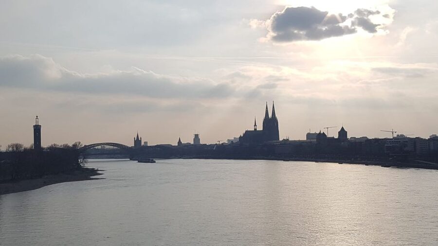 Cologne: Guided E-Bike Panorama Tour - Why an e-bike works well for Cologne