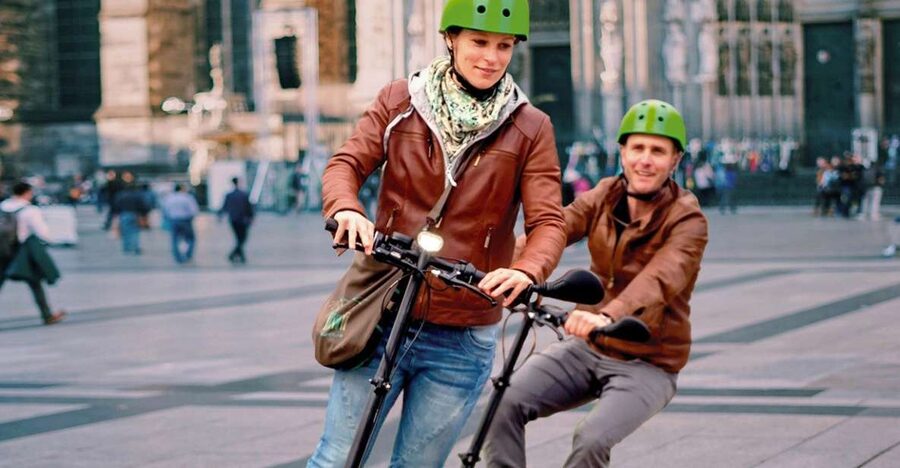 Cologne: Guided E-Scooter Tour - A two-hour look at Cologne from both Rhine banks