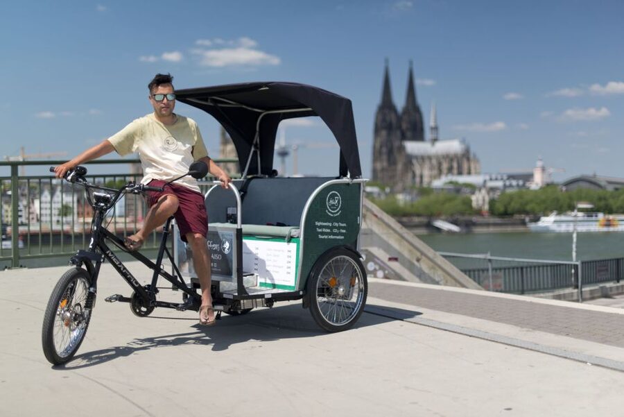 Cologne: Private Rickshaw Tour - Who should book this experience?
