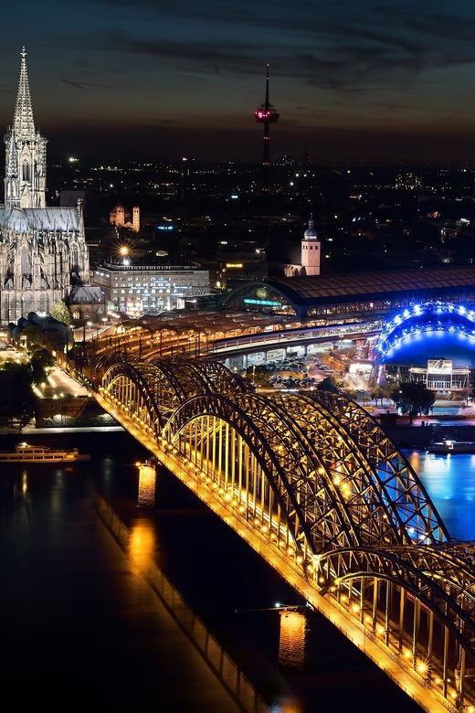 Cologne: Private Tour with a Local - The guides: personal attention matters here