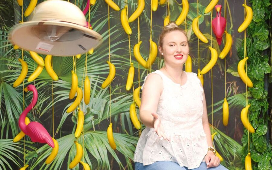 Cologne: Selfiewerke Selfie Foto Studio - Using nine professional cameras instead of a phone