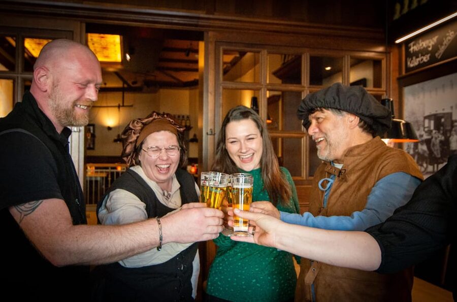 Dresden: Guided Tour with Beer Tasting - A beer tour with Dresden landmarks between the sips