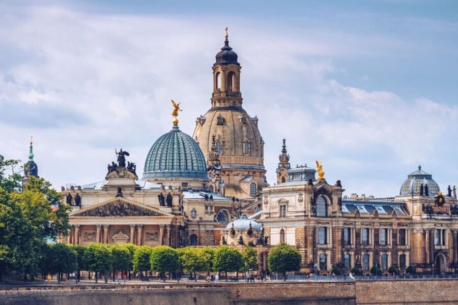 Dresden: Private custom tour with a local guide - Key points at a glance