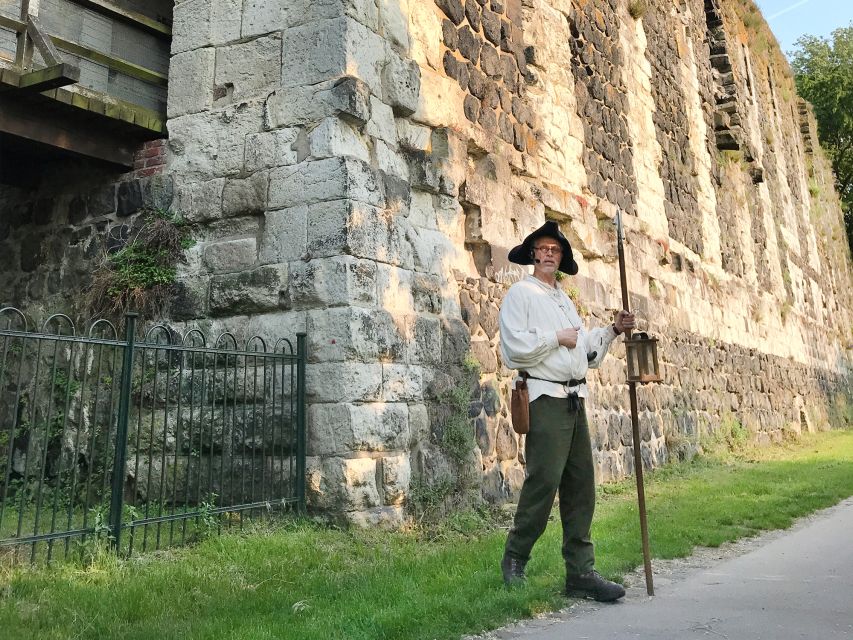 Düsseldorf: Guided Night Watchman Tour through Kaiserswerth - Key points to know before booking