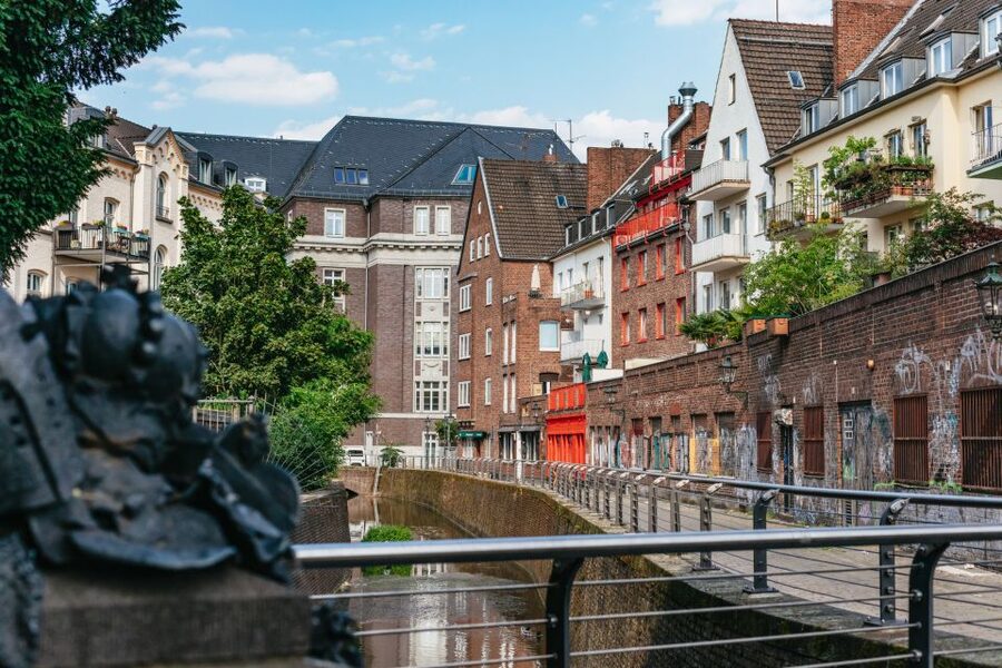Düsseldorf: Guided Tour with a Night Watchman - Booking advice and final verdict