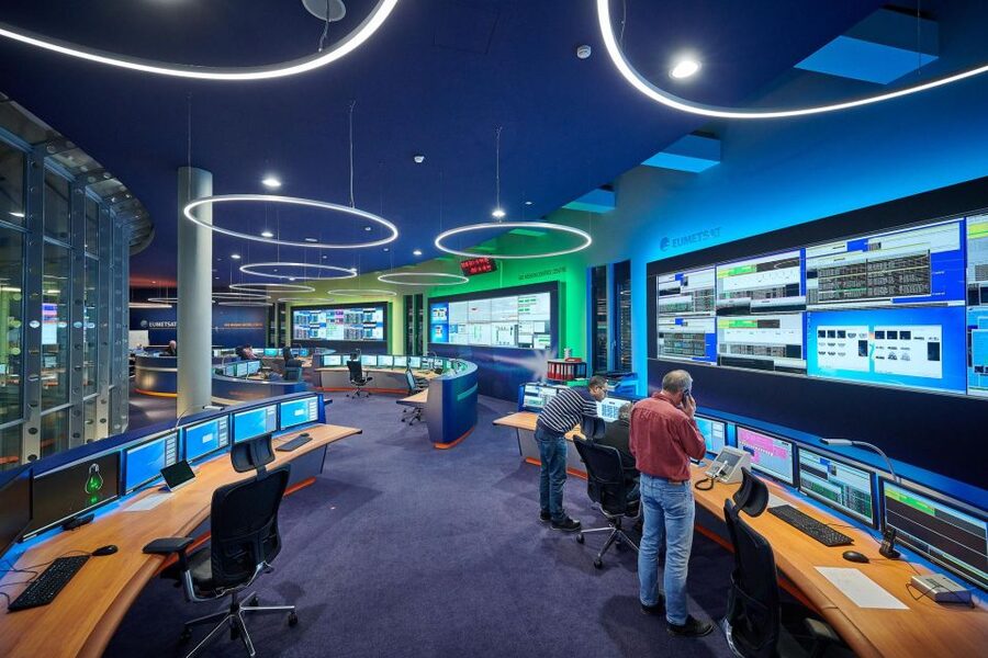 EUMETSAT - weather data for the world "made in Darmstadt" - The security rules are part of the experience