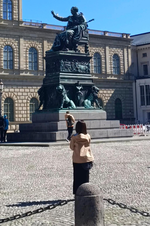 Exploring Munich by Pedicab: Premium Two Hour Tour - Who should book this Munich ride?