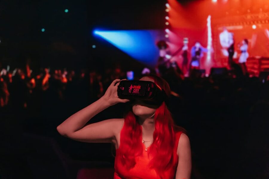 Express-Tour Panik City Udo Lindenberg Multimedia Experience - Performing beside Udo in virtual reality