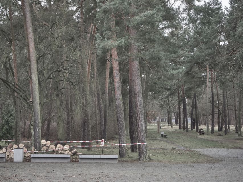 From Berlin: Sachsenhausen Concentration Camp Guided Tour - A closer look at the four-hour schedule