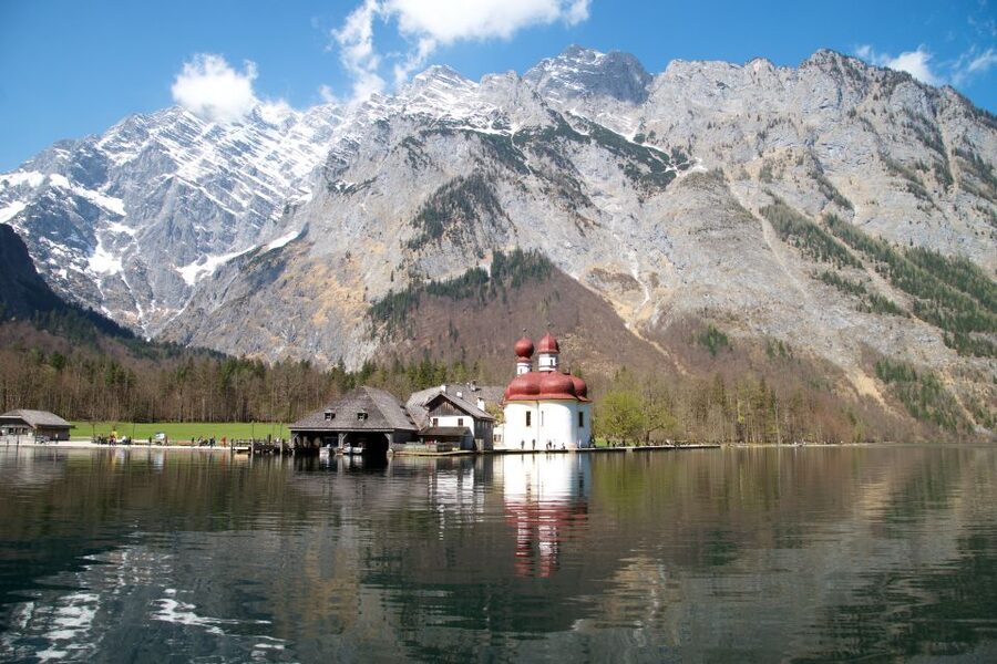 From Munich: Königsee Day Tour by Van - Arriving at Königssee and getting organized
