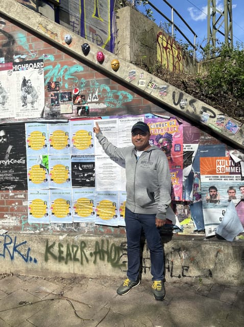 German guided insider tour of Hamburg's Schanzenviertel - Red Flora and the district’s political edge