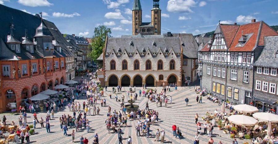 Goslar: Tausend Schritte durch die Altstadt - The Kaiserpfalz and Goslar’s imperial scale