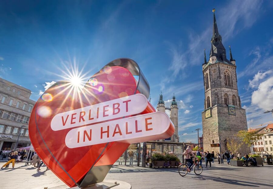 Halle (Saale) : Die Altstadt-Tour - Medieval Houses Beside Early Modern Buildings