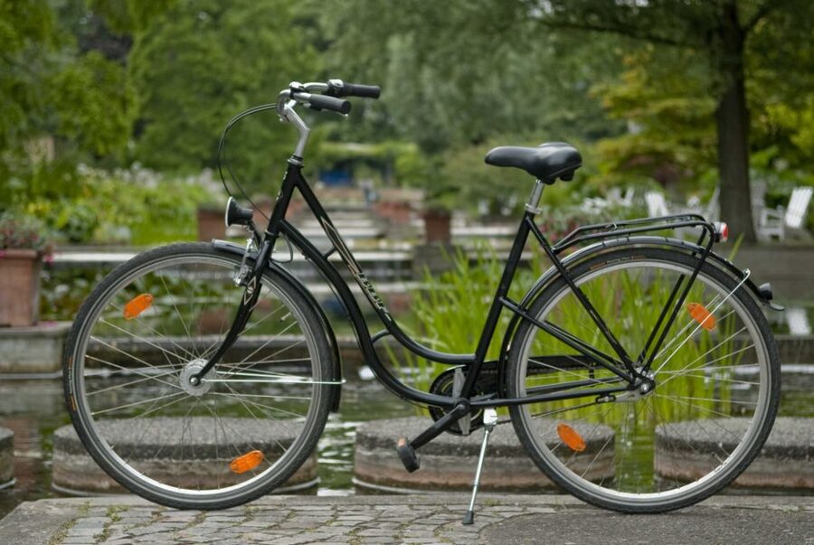 Hamburg: Bike Rental - Starting in St. Pauli, close to the Reeperbahn