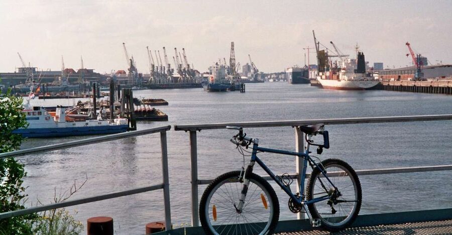 Hamburg: Bike Tour of the Speicherstadt & Old Harbor - Key points at a glance