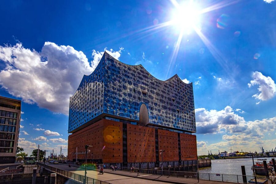 Hamburg: Elbphilharmonie Highlights and Plaza Guided Tour - Starting at Kehrwieder 12, not at the concert hall