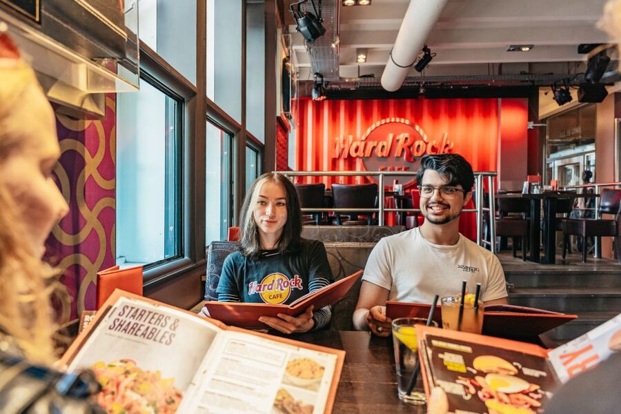 Hamburg: Hard Rock Cafe Skip-the-Line Meal - How good is the food value?