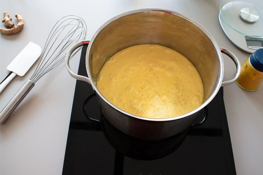 Hamburg: Ice-Cream Workshop - Making ice cream in pairs