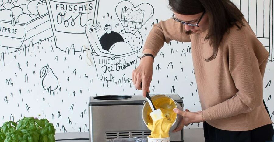 Hamburg: Ice-Cream Workshop - Choosing between a recipe and your own idea