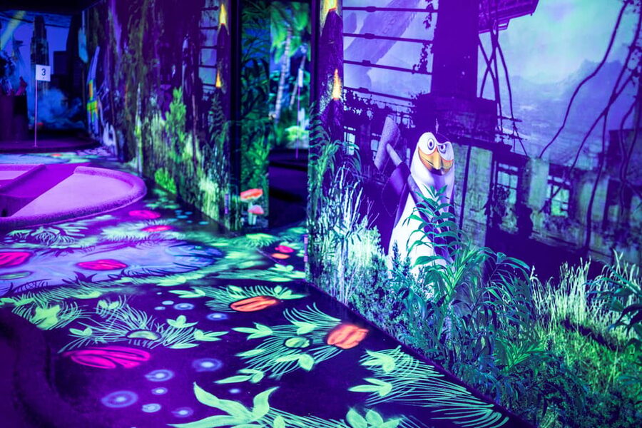 Hamburg: Moviegolf Experience - The best parts for families and friends