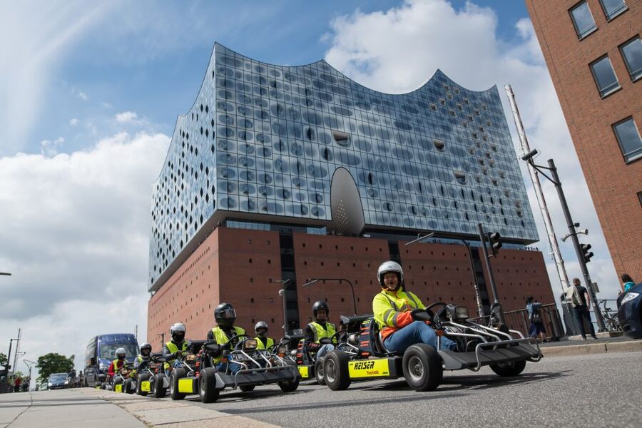 Hamburg: Panoramic Streetkart Tour - Crossing Köhlbrandbrücke toward the harbor