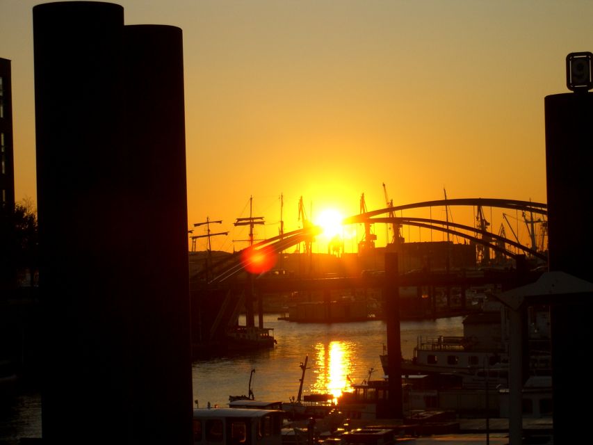 Hamburg: Private - Town Hall, Speicherstadt, Elbphilharmonie - HafenCity and the city Hamburg is building now