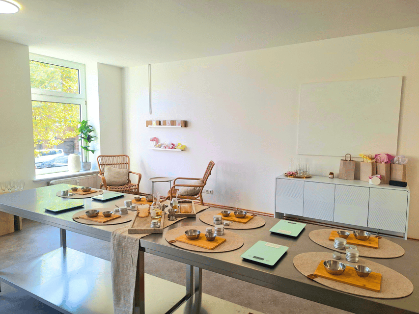 Hamburg: Skin Care Workshop with Champagne - What You Actually Make in Two Hours