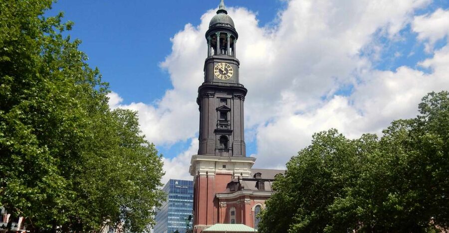 Hamburg: Tour from St. Michael's to the Elbphilharmonie - From St. Michael’s Church to Hamburg’s modern symbol